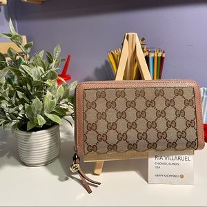Preloved Authentic Gucci Zipper Long Wallet